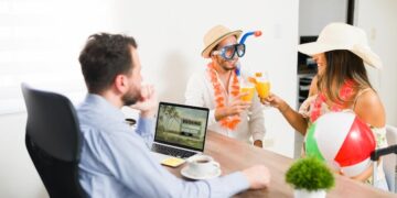 honeymoon travel agent